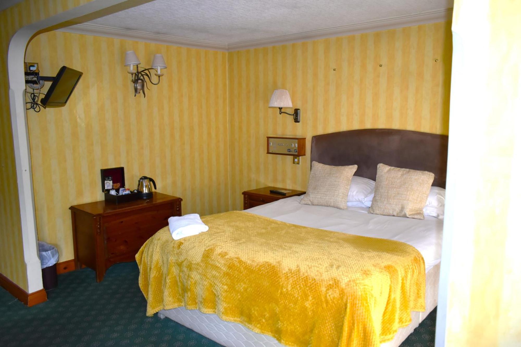 Donington Manor Hotel คาสเซิลโดนิงทัน ภายนอก รูปภาพ