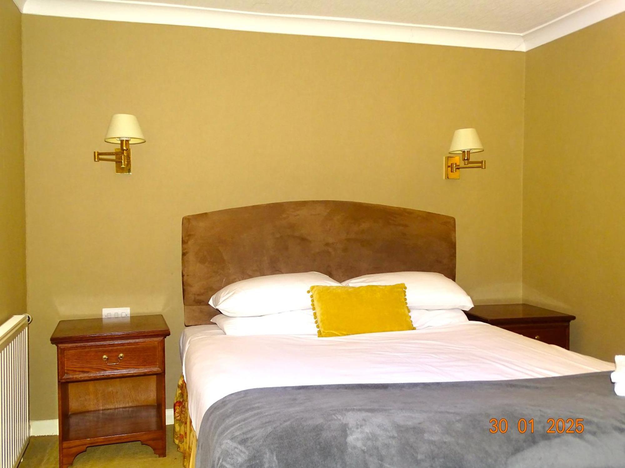 Donington Manor Hotel คาสเซิลโดนิงทัน ภายนอก รูปภาพ