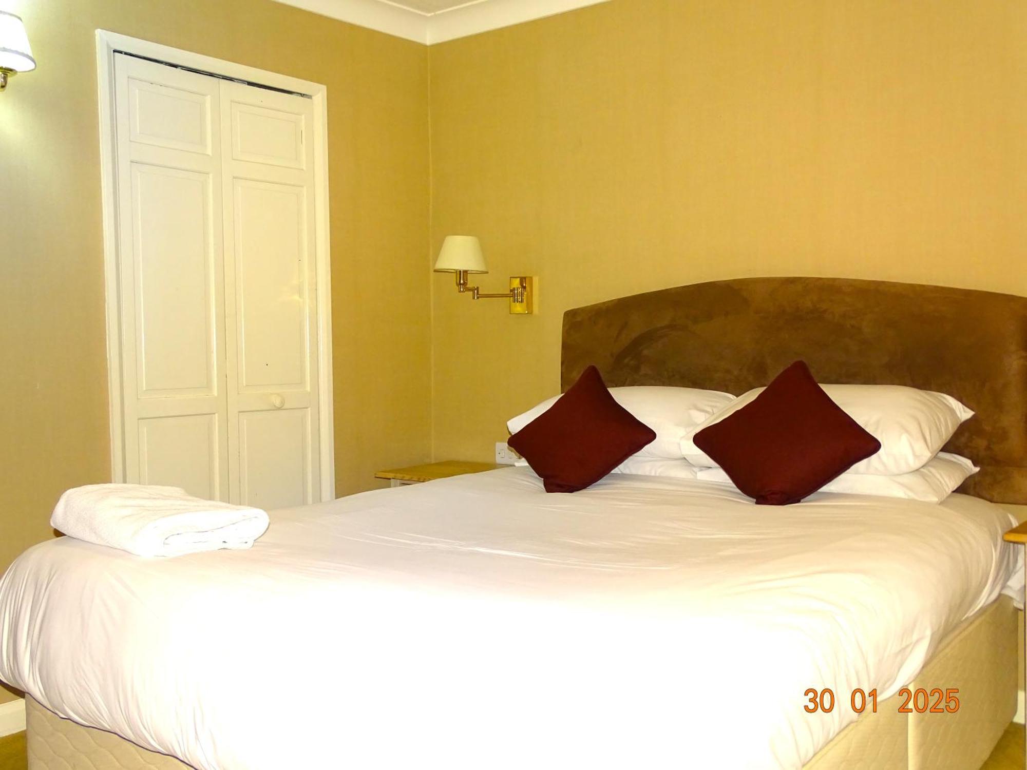 Donington Manor Hotel คาสเซิลโดนิงทัน ภายนอก รูปภาพ