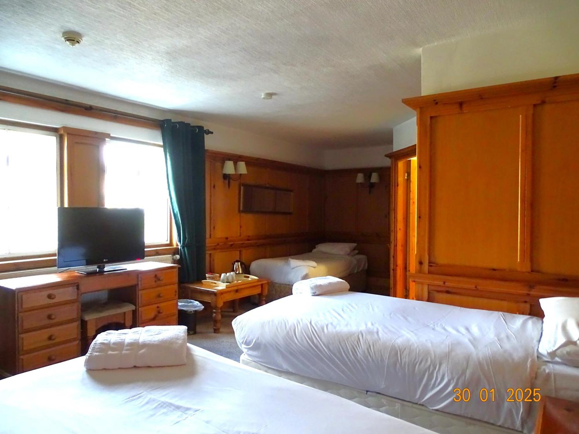 Donington Manor Hotel คาสเซิลโดนิงทัน ภายนอก รูปภาพ